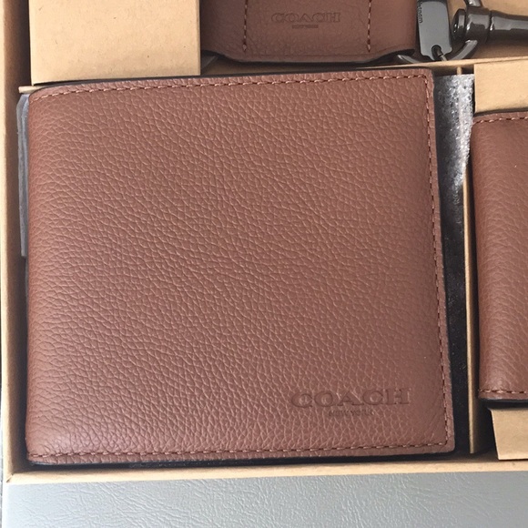 NWT Coach Wallet and card case with key fob - Picture 2 of 7